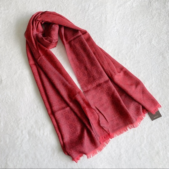 NWT Authentic Gucci Wool Silk Blend Large Square Scarf Shawl Venetian Red - Picture 1 of 7